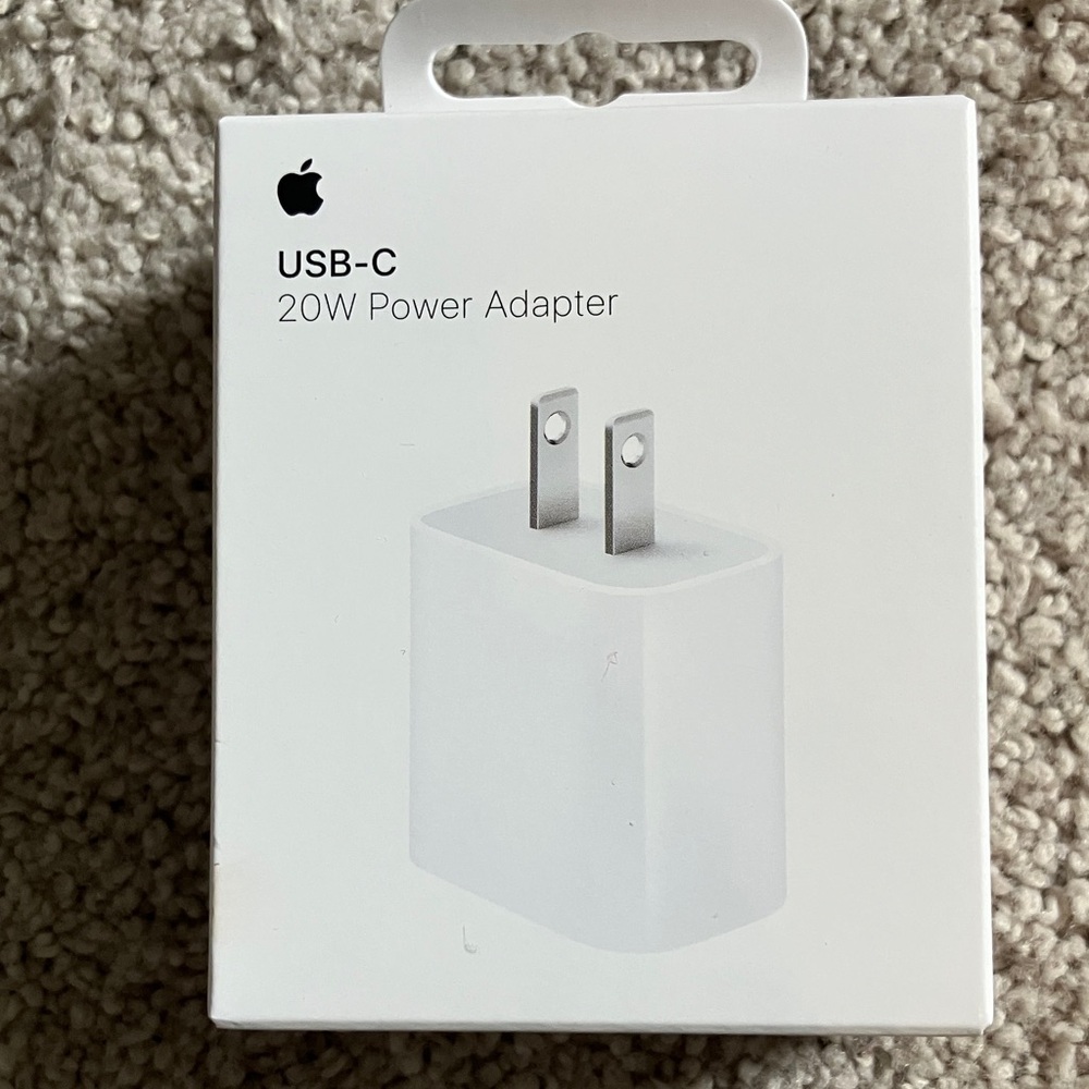 Apple USB-C 20W Power Adapter NWT